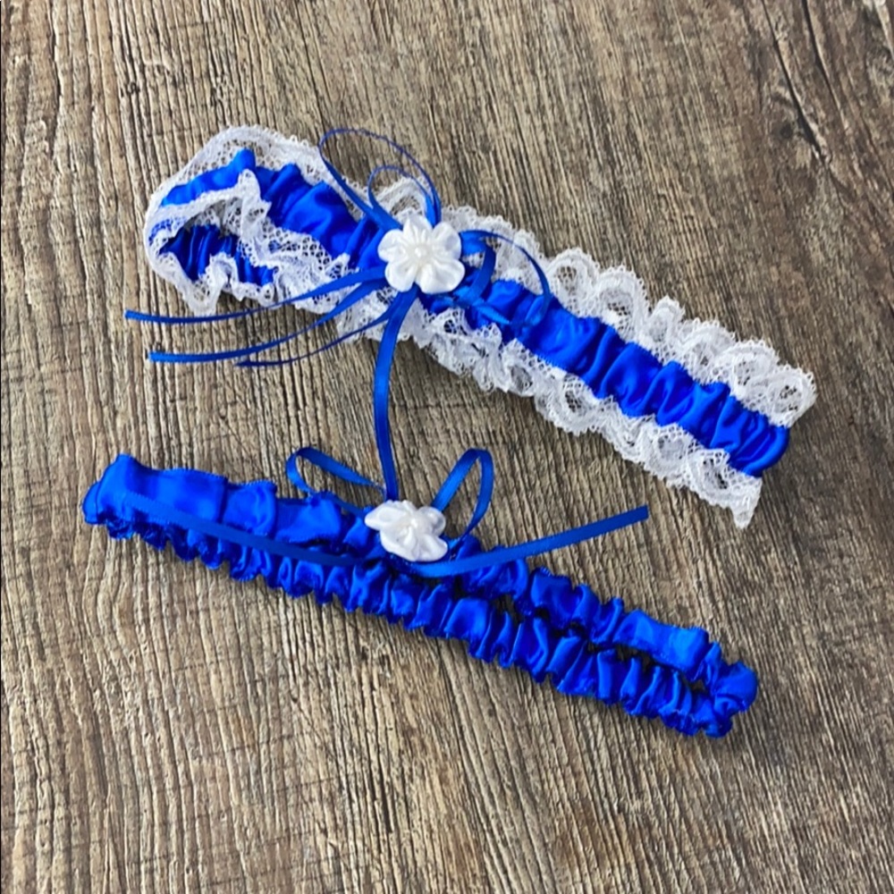Blue garter